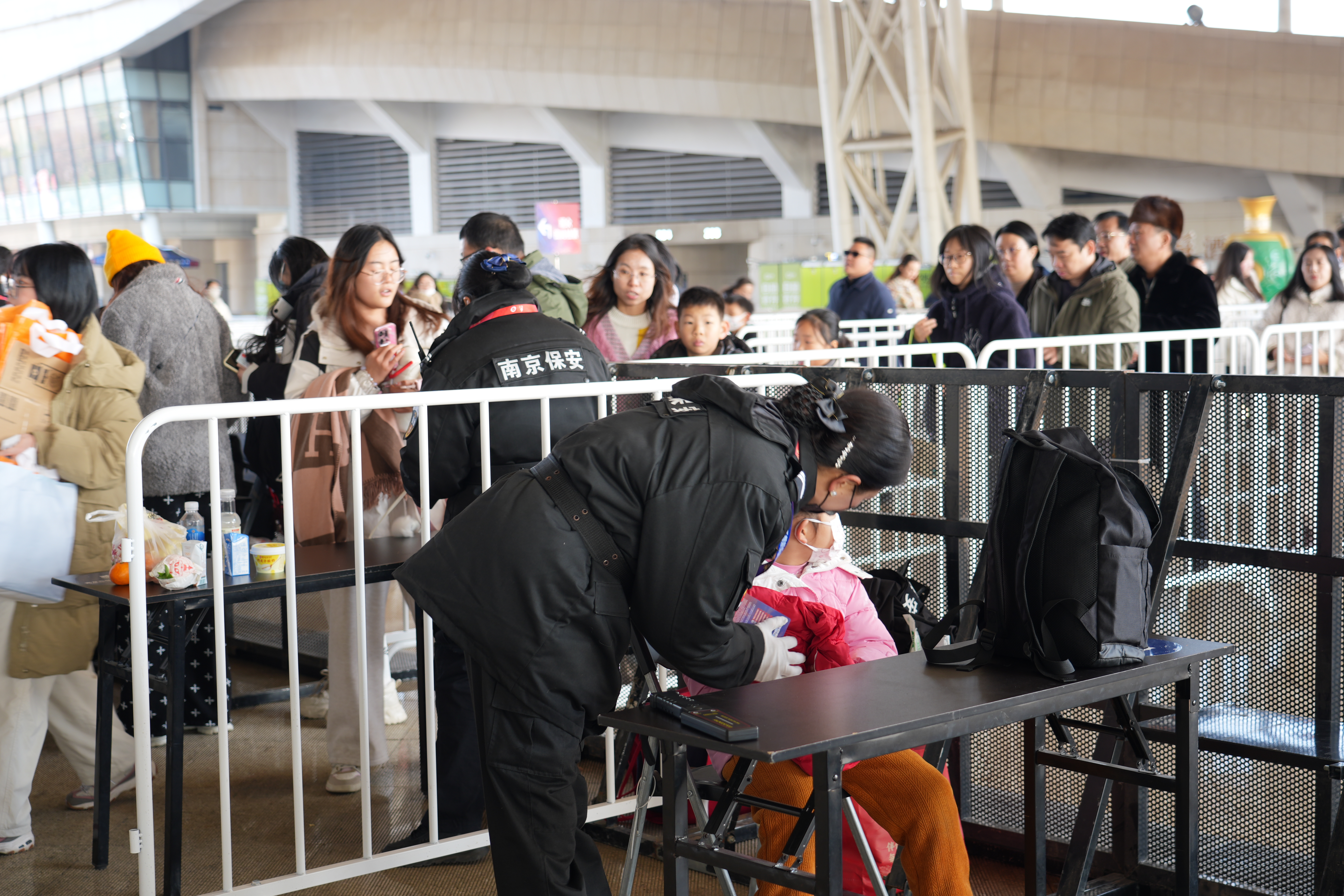 E:/25.12.10后 上傳網(wǎng)站留存/“安保鐵軍、硬核保障”2025系列報(bào)道四十一——乒超巔峰對決耀金陵 南京市保硬核護(hù)航筑平安/DSC06736.JPGDSC06736